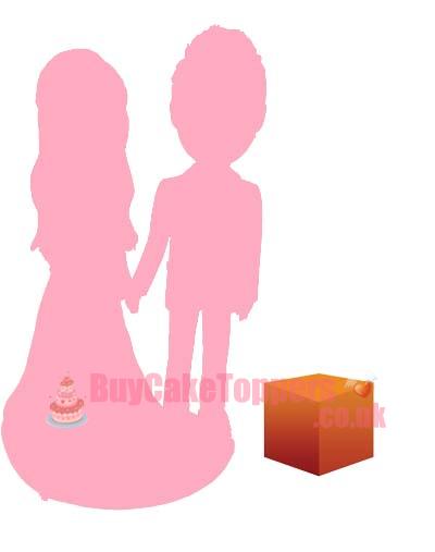 2 person custom figure with SMALL object