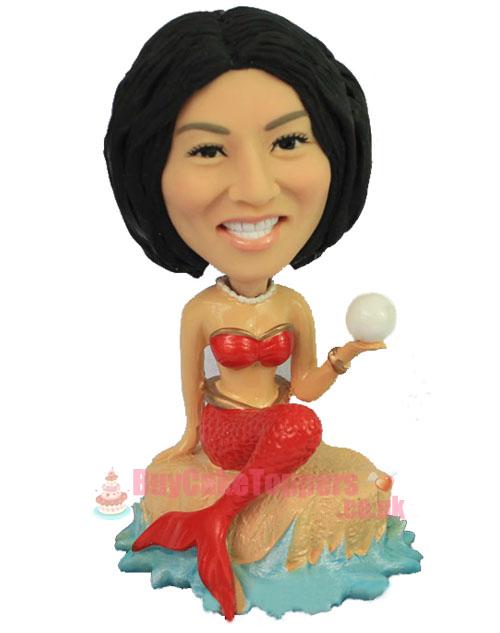 Mermaid style figurine Mermaid style figurine